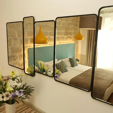 Le Regent Montmartre By Hiphophostels Hostel Paris