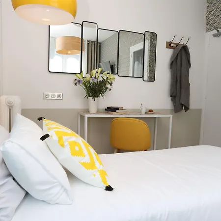 Le Regent Montmartre By Hiphophostels * Paris