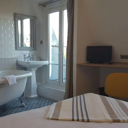 Le Regent Montmartre By Hiphophostels