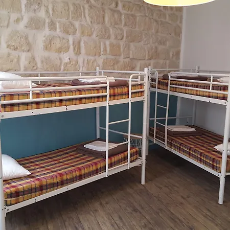 Le Regent Montmartre By Hiphophostels