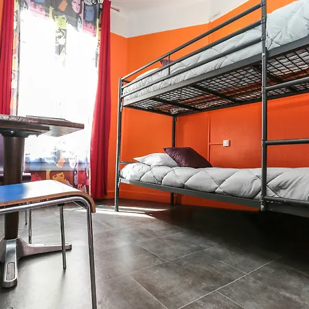 Le Regent Montmartre By Hiphophostels Albergue Paris