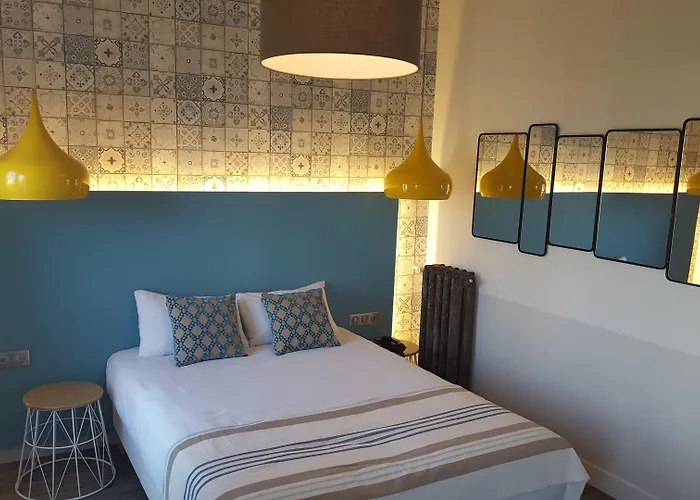 Le Regent Montmartre By Hiphophostels Hostel