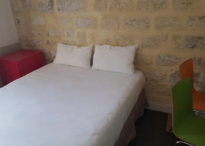 Le Regent Montmartre By Hiphophostels Hostel