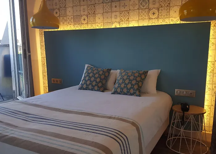 Le Regent Montmartre By Hiphophostels * Paryż