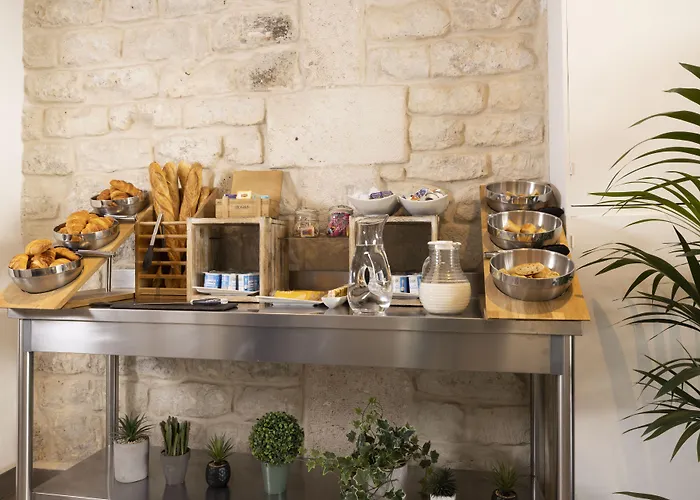 Le Regent Montmartre By Hiphophostels *