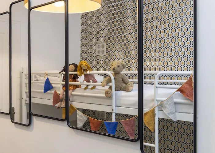 Le Regent Montmartre By Hiphophostels Hostel