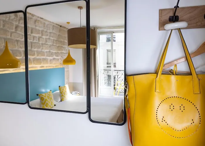 Le Regent Montmartre By Hiphophostels Hostel